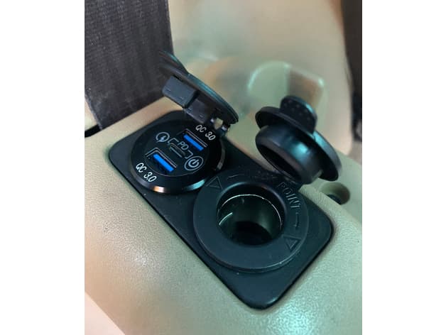 Discovery 2 Rear Radio Control Replacement (12v sockets) preview
