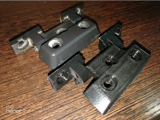 RAV4 (2000-2005) Armrest cover hinge preview