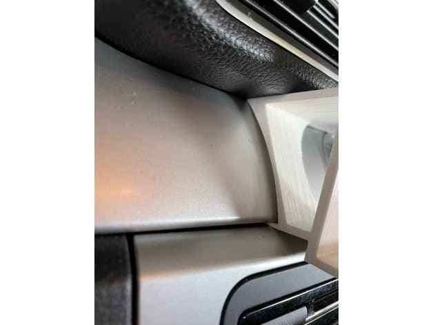 Iphone 12 holder for VW PASSAT B7 (perhaps also B6) models preview