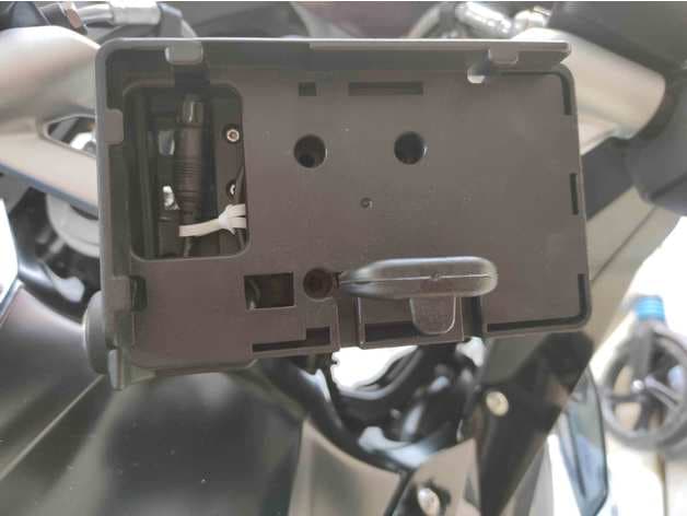 Adaptateur GPS BMW preview