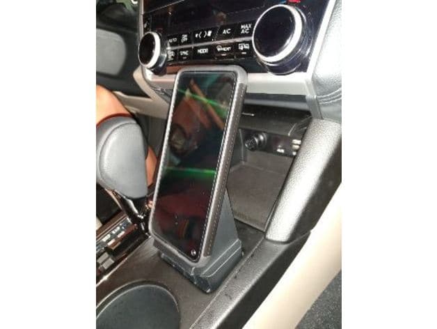 Photo of Subaru Phone center console mount, magnetic