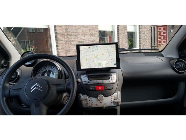 Tablet holder for Citroën C1 / Peugeot 107 preview