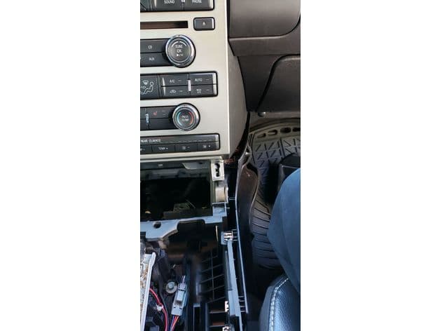 Ford Flex 2009 W/o nav Alpine Helo9 addapter preview