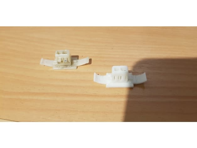 Photo of Ford Fiesta Mk6 External pillar moulding trim clip