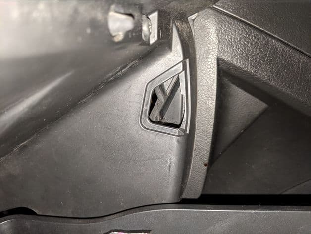 Camry/Aurion Glovebox Latch Clips 06-11 XV40 preview