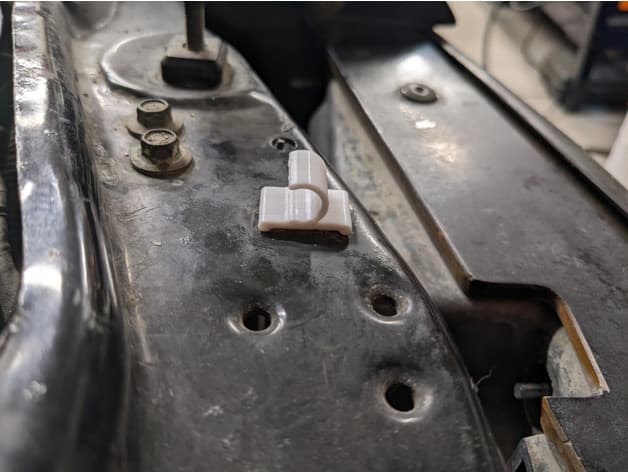 Slimmer Fox Body Ford Mustang hood prop retaining clip preview