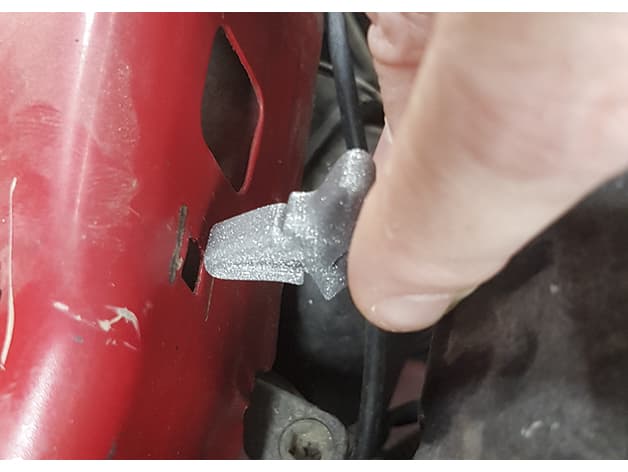 Ford bonnet prop clip for 7x7 mm hole (fits ford puma and more) preview