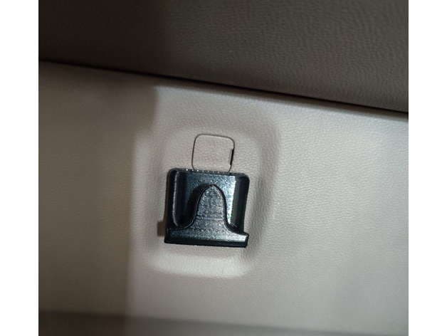 Aiways U5 shooping bag hook preview