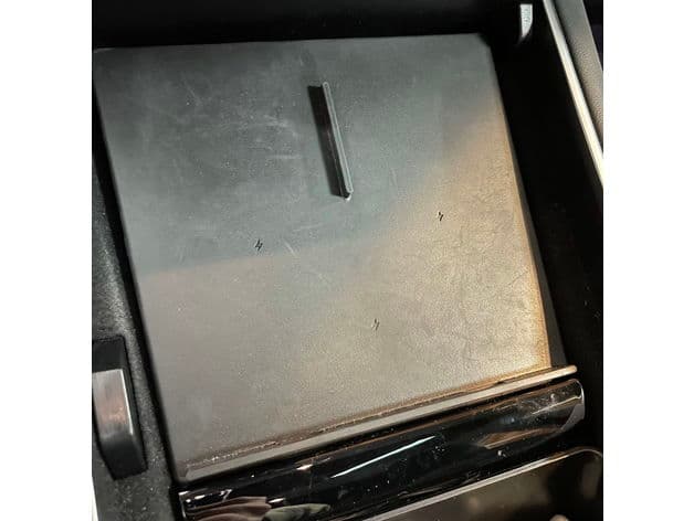Jeda V2 Tesla charging pad adapter for iPhone 12 preview