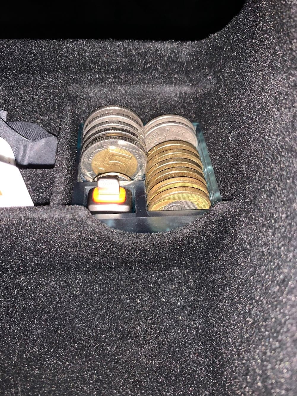 Tesla center console tray coin organizer preview