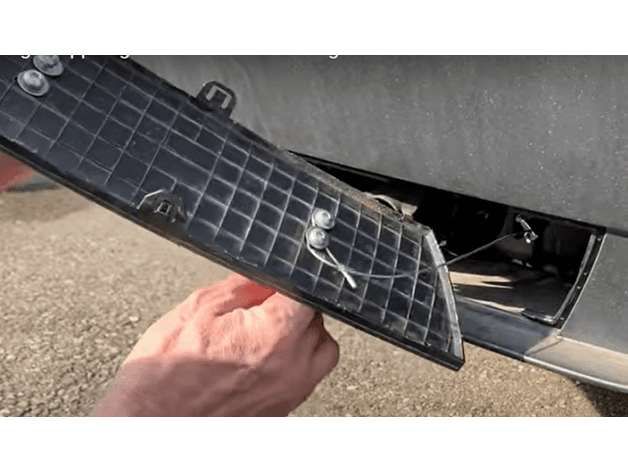 Tesla Model Y Trailer Hitch Cover Handels - Anhängerkupplung Abdeckung Griffe preview