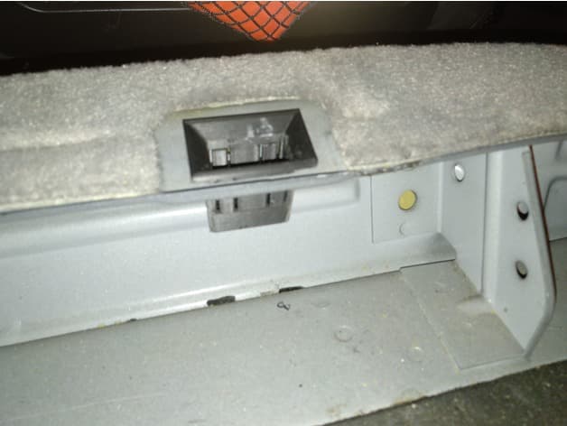 Audi A4 B5 Backseat Clip preview