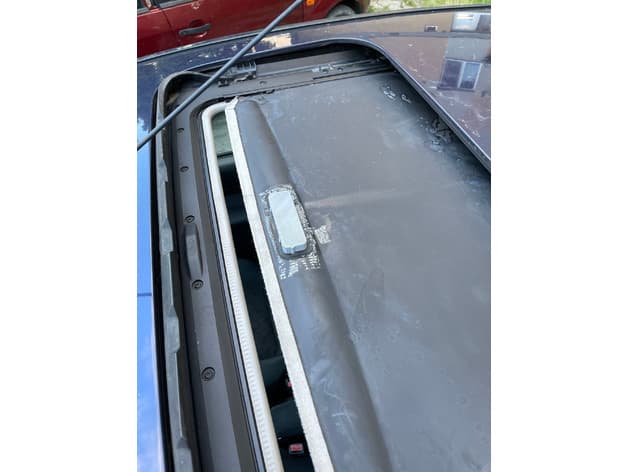 Ford Focus MK1 - Sunroof Shade Handle preview