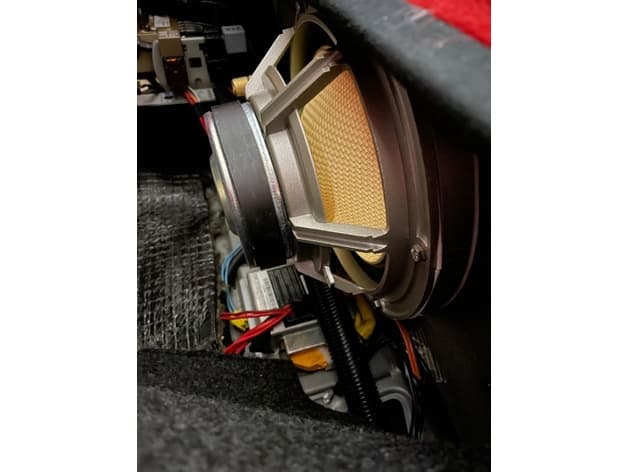 Subwoofer Mount Adapter Ring - Alfa Spider 916 preview
