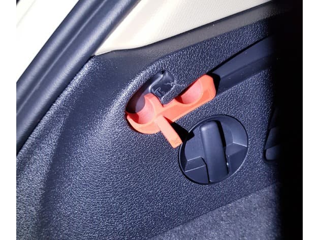 AUDI Q3 Boot Cover Lock preview