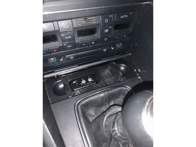 B6 A4 Al Priority Ashtray preview