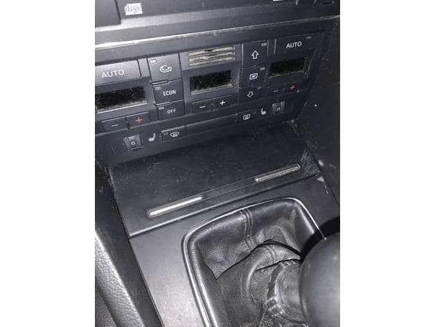 B6 A4 Al Priority Ashtray preview