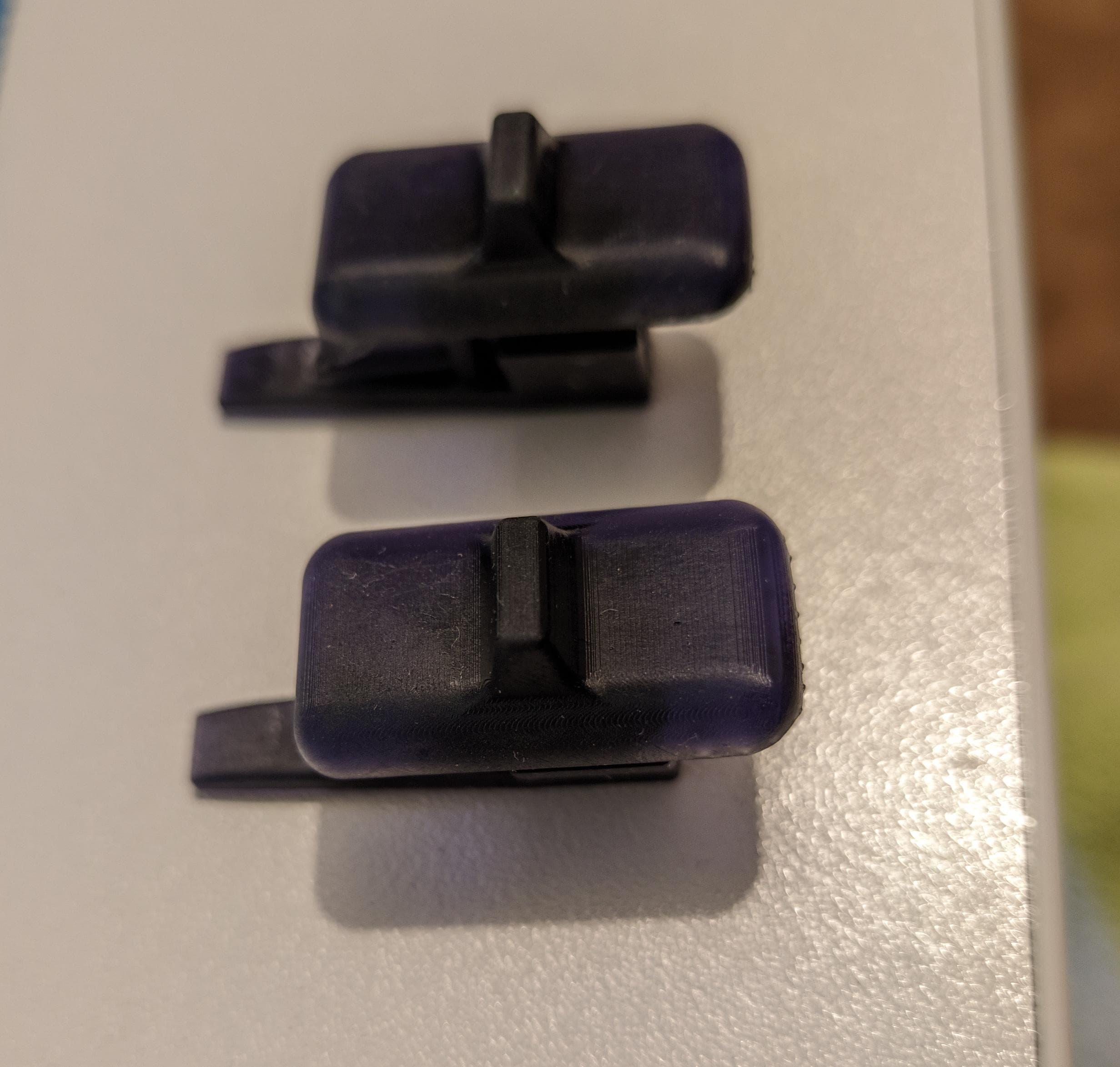 Citroen Xantia tailgate rear light clip/lock preview