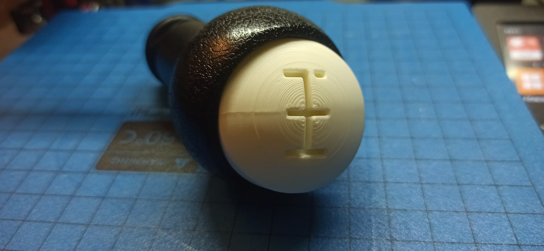 Peugeot 307 gear knob cap preview
