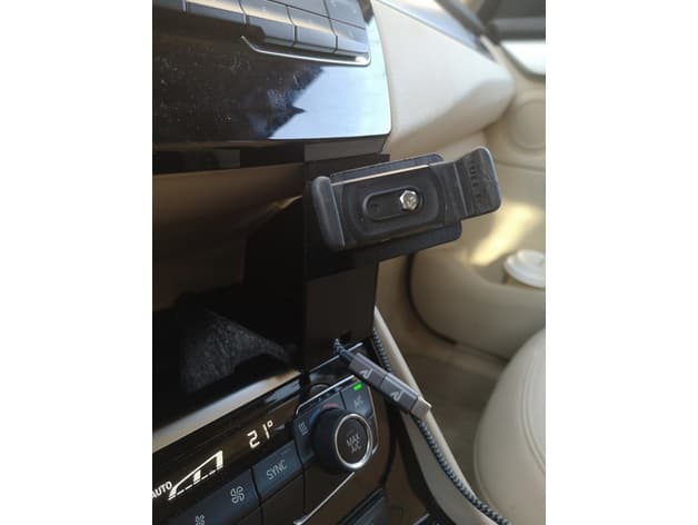 Smartphone Support for BMW Active Tourer preview