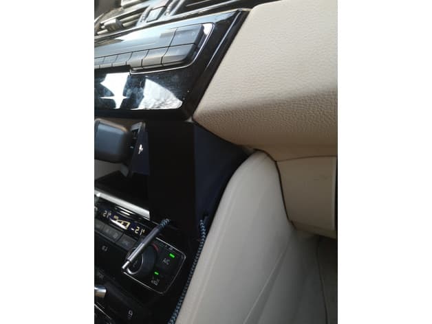 Smartphone Support for BMW Active Tourer preview
