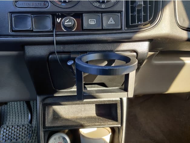 Saab 900 Cup holder with support for cans and so on preview