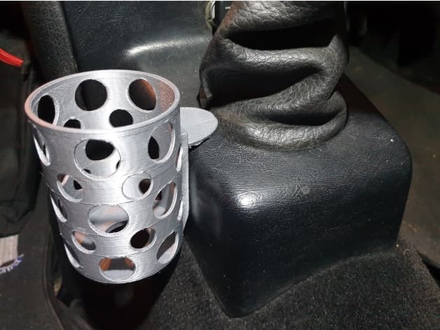 Photo of Triumph TR6 cup holder