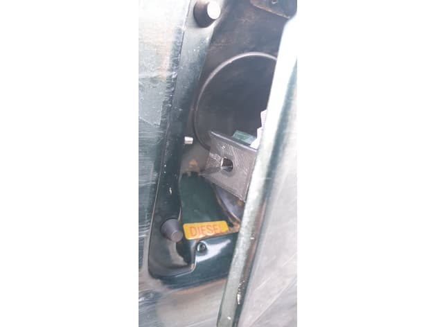 Tank clip for Land Rover Discovery 2 preview