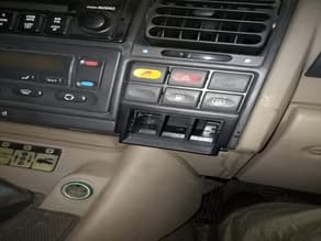 Land Rover Discovery 1 and 2 carling switch holder preview