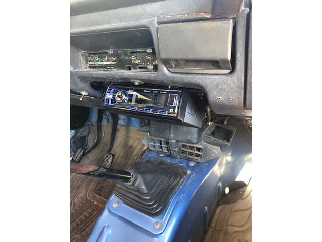 Suzuki Samurai Stereo Mount. preview