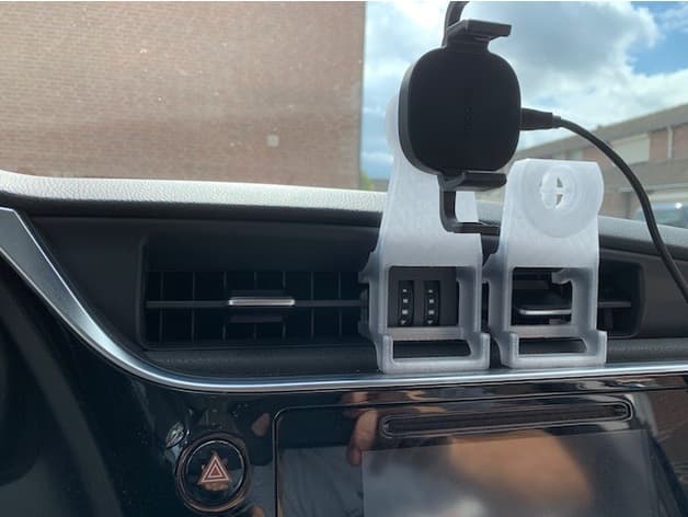 Toyota Auris 2015 Phone holder preview