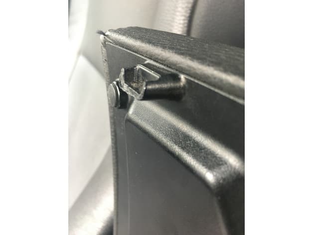 BMW E61 E60 Centerconsole catch repair preview
