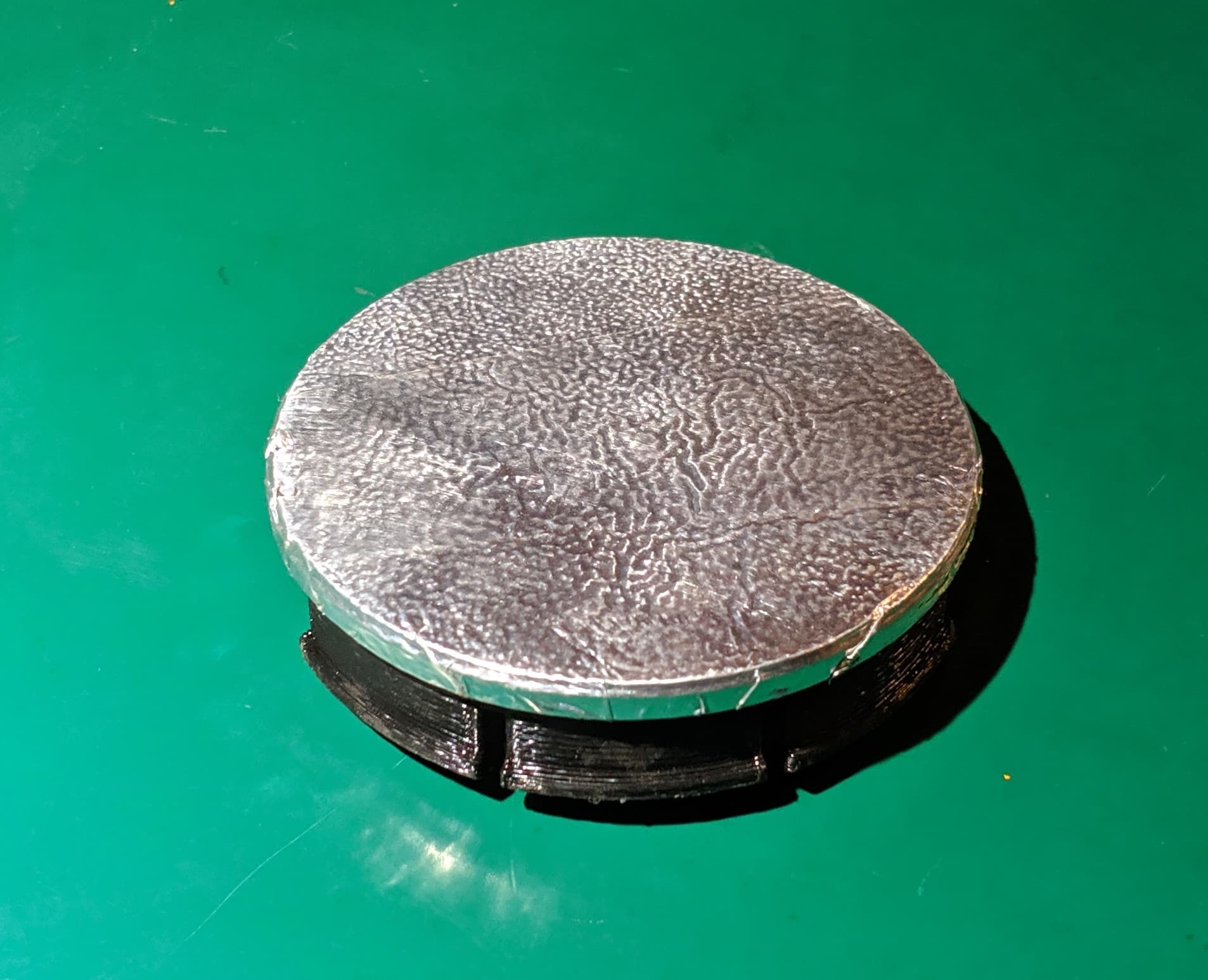 Photo of Peugeot 208 wheel cap