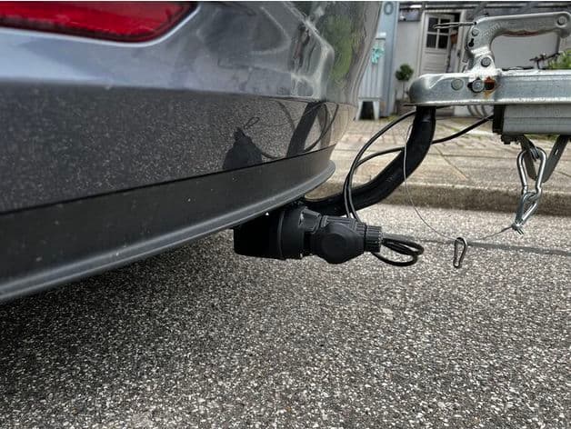 Tesla Model 3 Angle adapter for trailer hitch - Biltema Parts preview