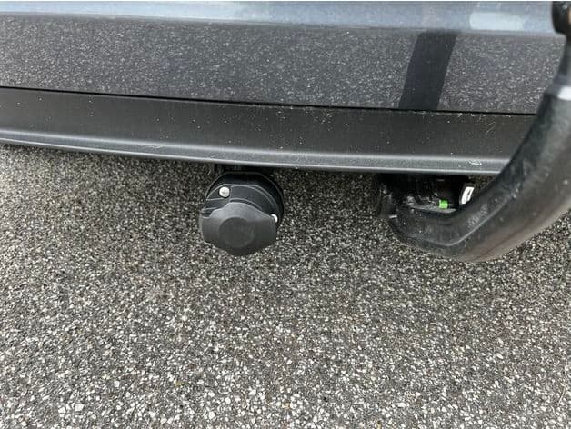 Tesla Model 3 Angle adapter for trailer hitch - Biltema Parts preview