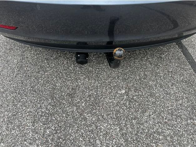 Tesla Model 3 Angle adapter for trailer hitch - Biltema Parts preview