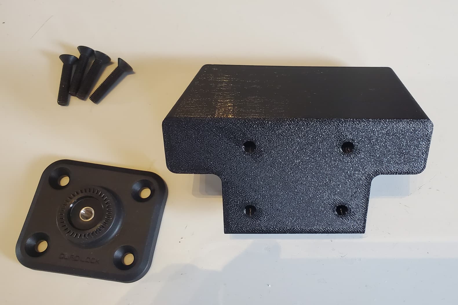 AMPS-pattern cell phone mount for RAM 1500 preview