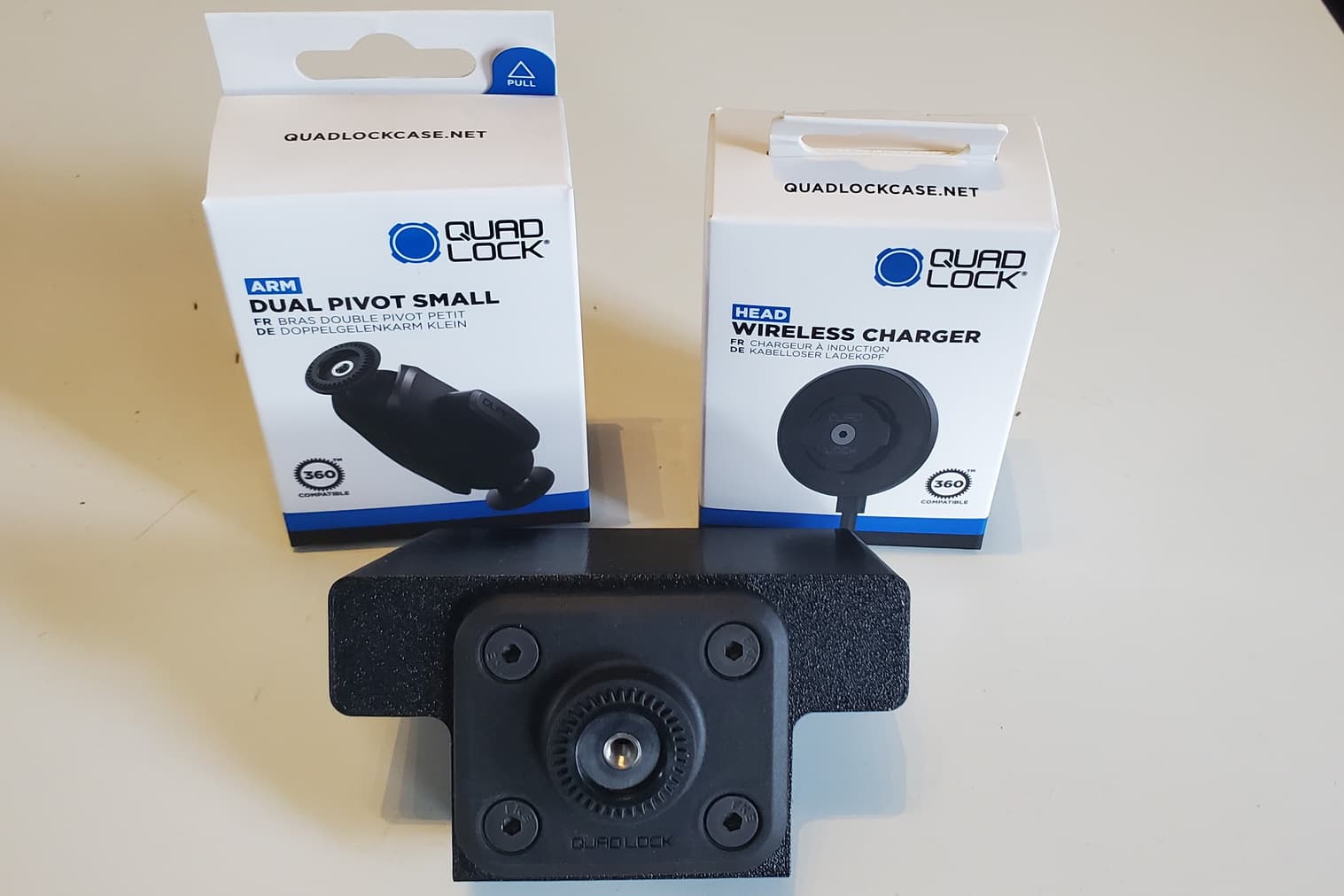 AMPS-pattern cell phone mount for RAM 1500 preview