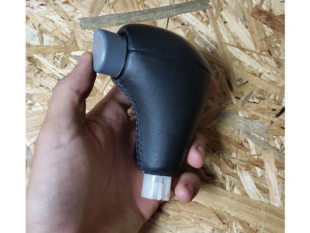 Photo of Automatic transmission selector lever button (Renault Sandero Stepway)