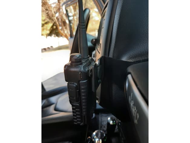 Photo of Baofeng UV5R mic button adapter