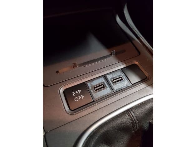 Photo of USB Port for Golf V [5]
