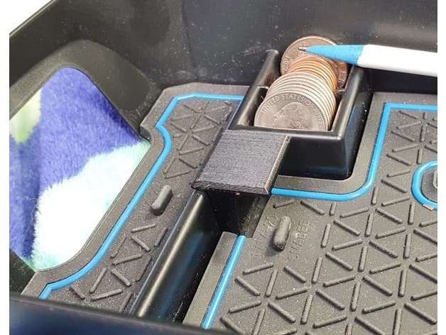 Photo of 2019 RAV4 Console Tray Handle