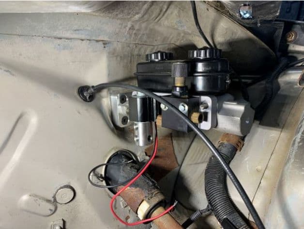 Strange B3359T Master Cylinder Proportioning Valve / Line Lock Mount preview