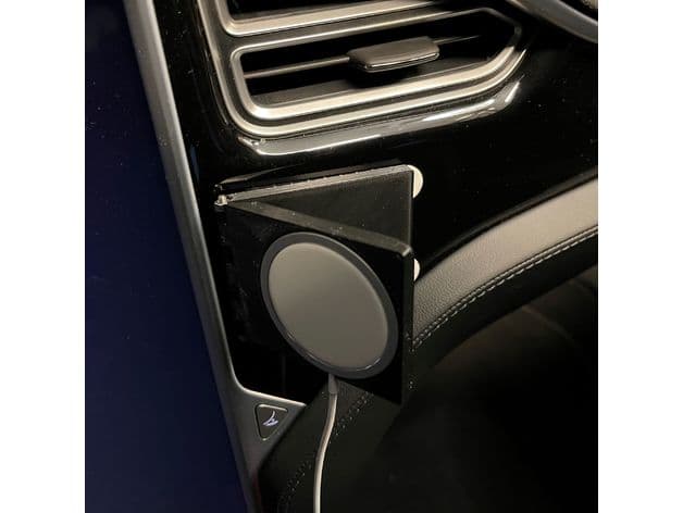 Tesla MagSafe Mount preview