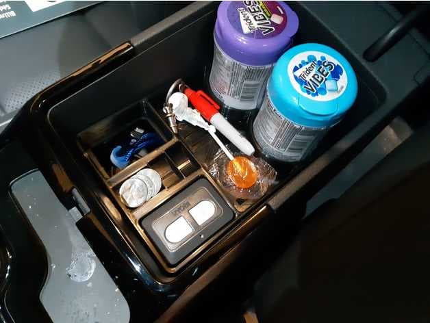 Photo of 2020 Ioniq Centre Console Insert