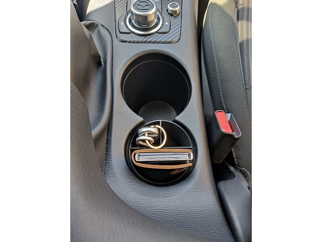 Mazda 3 - Organizador posavasos / Cup holder organizer preview