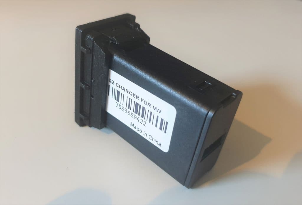 VW T4 Bulli USB Adapter Blende preview