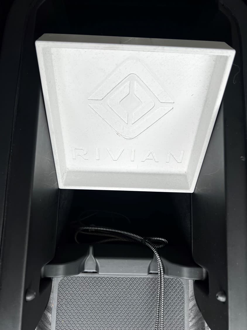 Rivian - simple center console tray preview