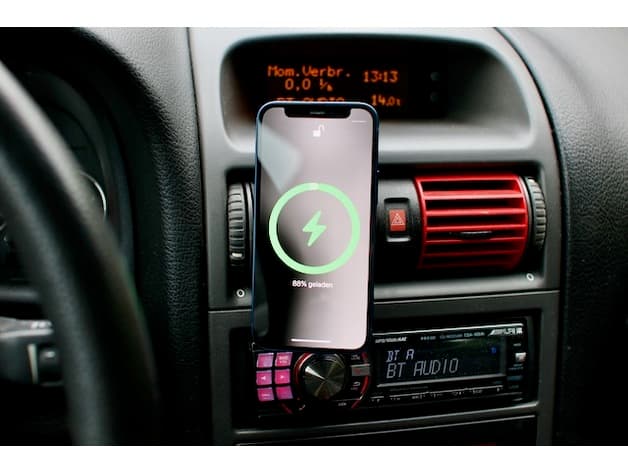 iPhone MagSafe dock for Opel/Vauxhall Astra G preview