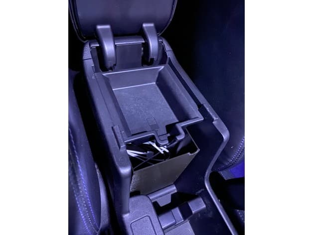 Forester SH console insert preview